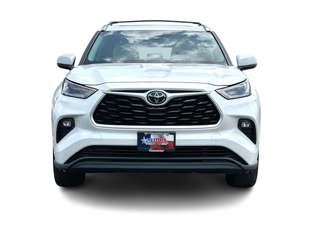 Thumbnail: 2021 Toyota Highlander - 21