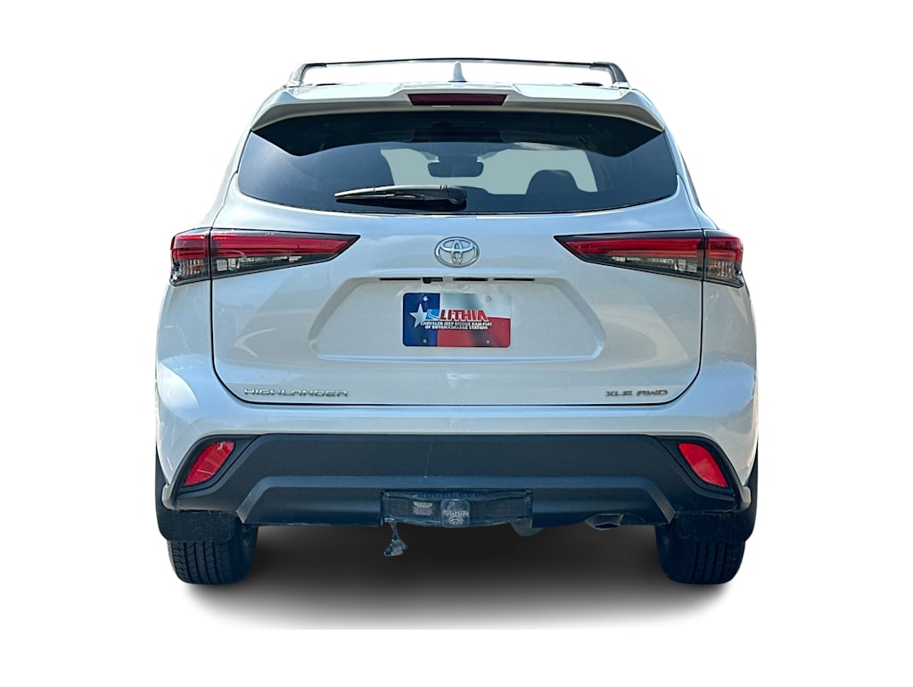 Thumbnail: 2023 Toyota Highlander - 26