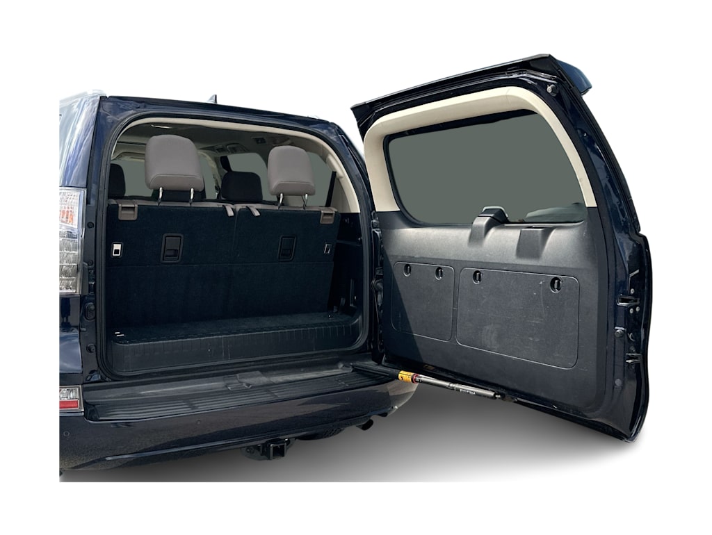 Thumbnail: 2021 Lexus GX - 16