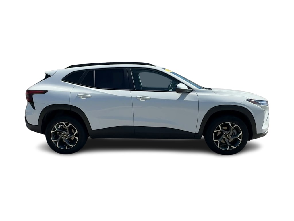 Thumbnail: 2025 Chevrolet Trax - 22