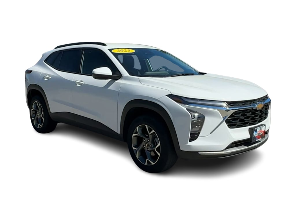 Thumbnail: 2025 Chevrolet Trax - 18