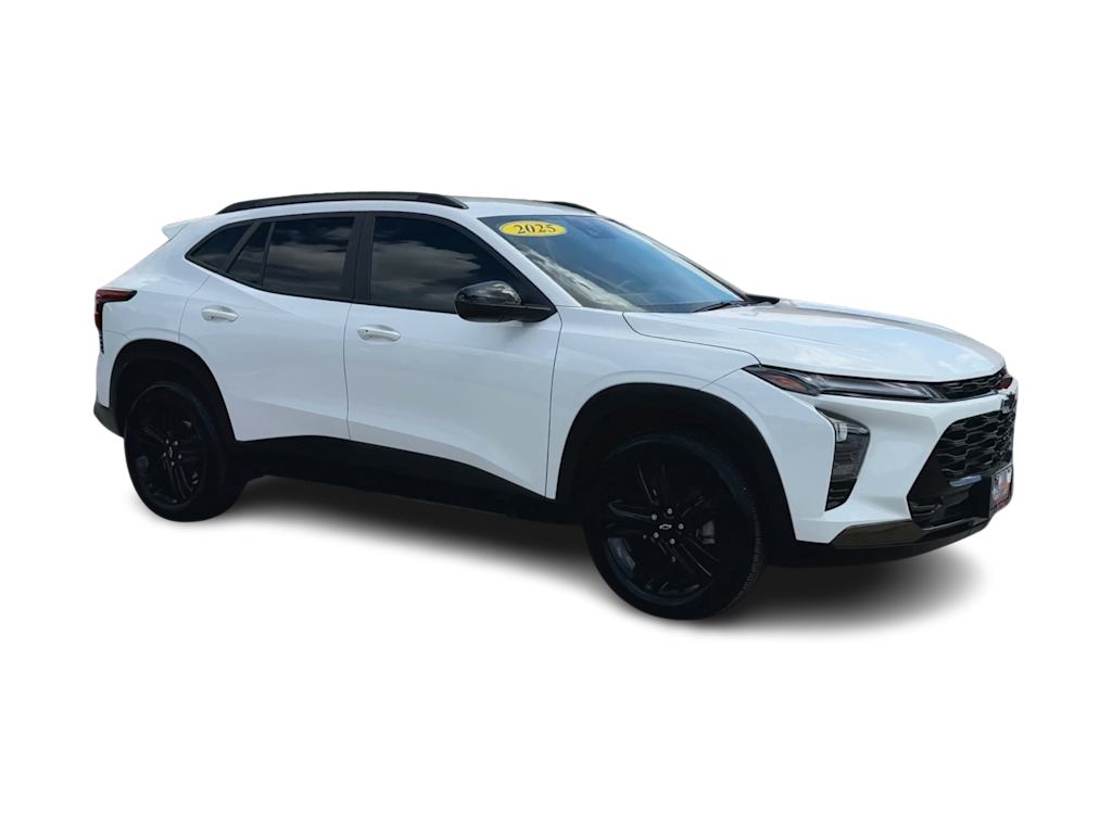 Thumbnail: 2025 Chevrolet Trax - 18