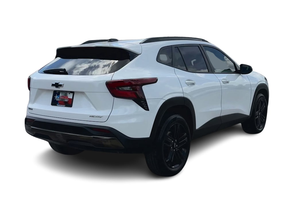 Thumbnail: 2025 Chevrolet Trax - 22