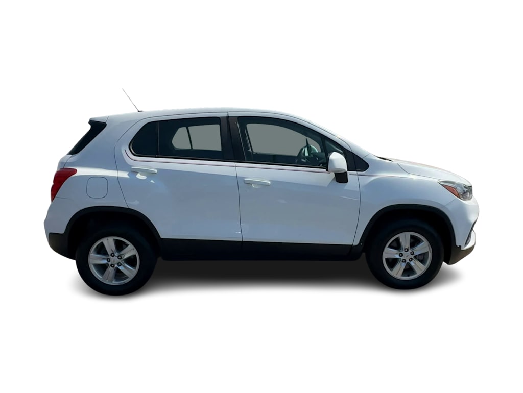 Thumbnail: 2017 Chevrolet Trax - 22