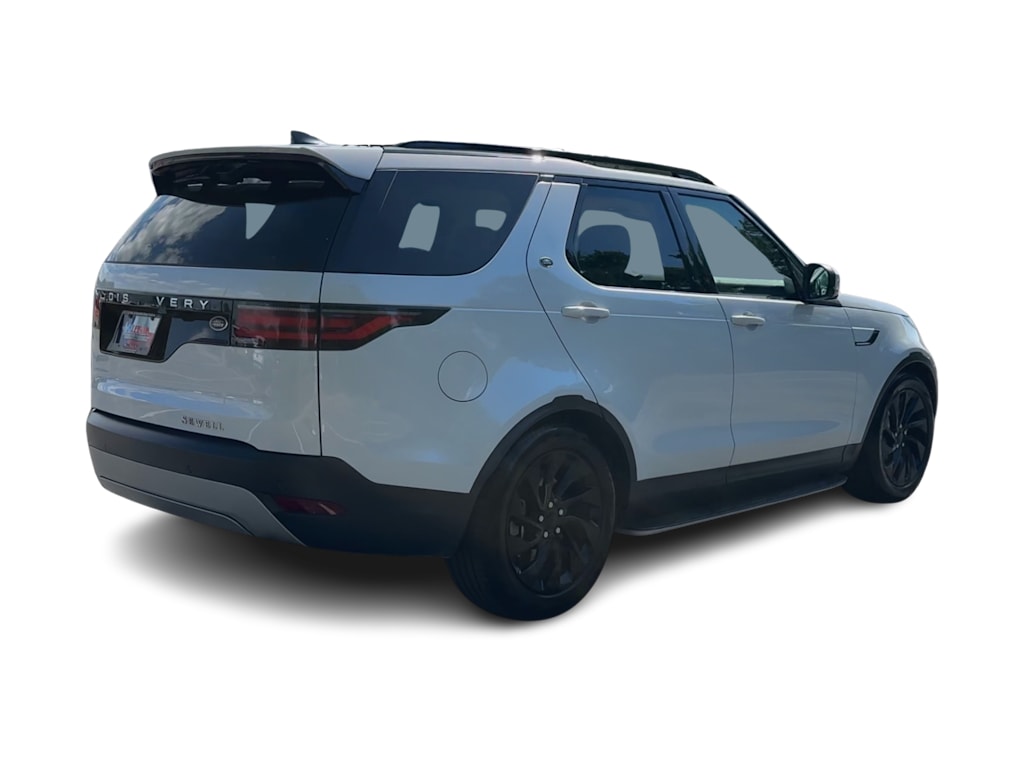 Thumbnail: 2023 Land Rover Discovery - 20