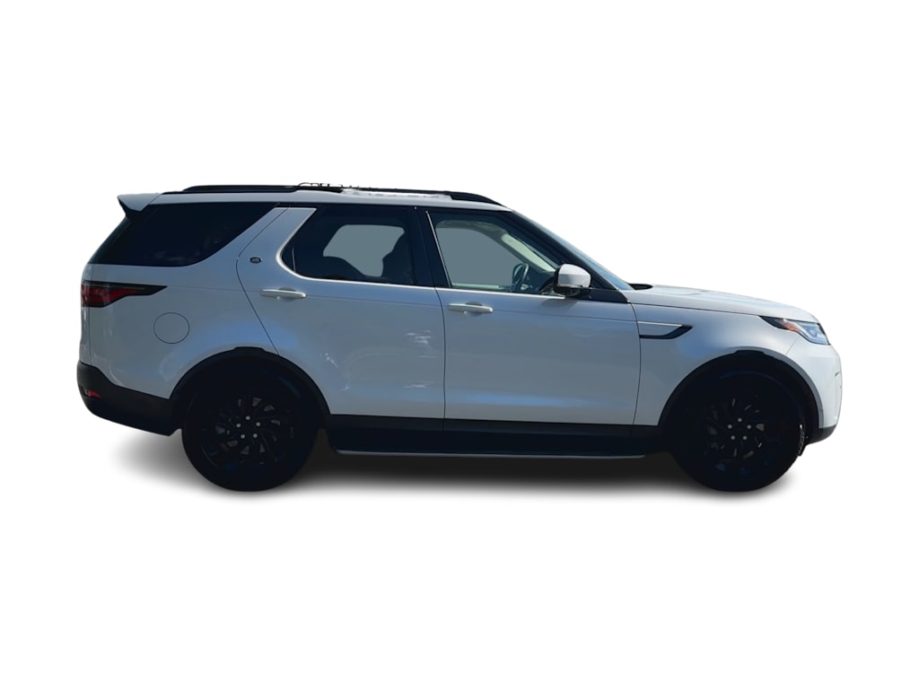 Thumbnail: 2023 Land Rover Discovery - 21