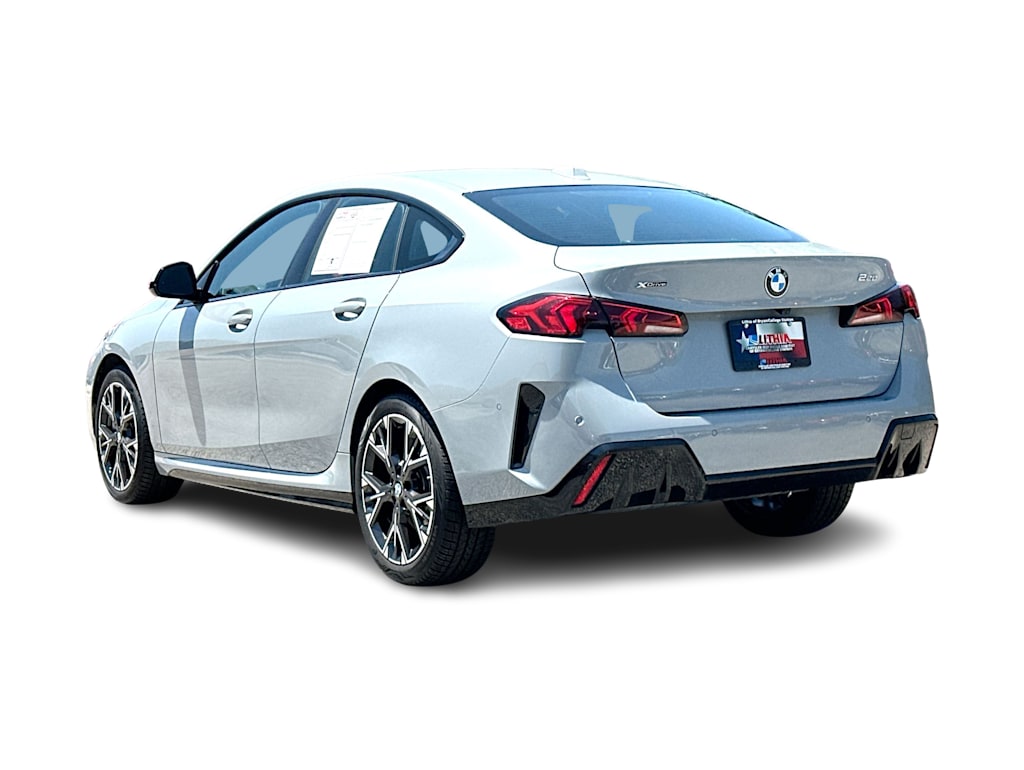 Thumbnail: 2025 BMW 2 Series - 26
