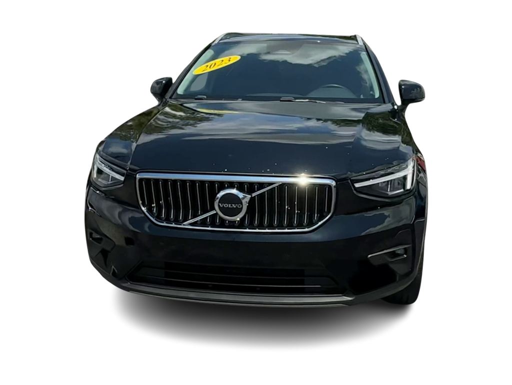 Thumbnail: 2023 Volvo XC40 - 6
