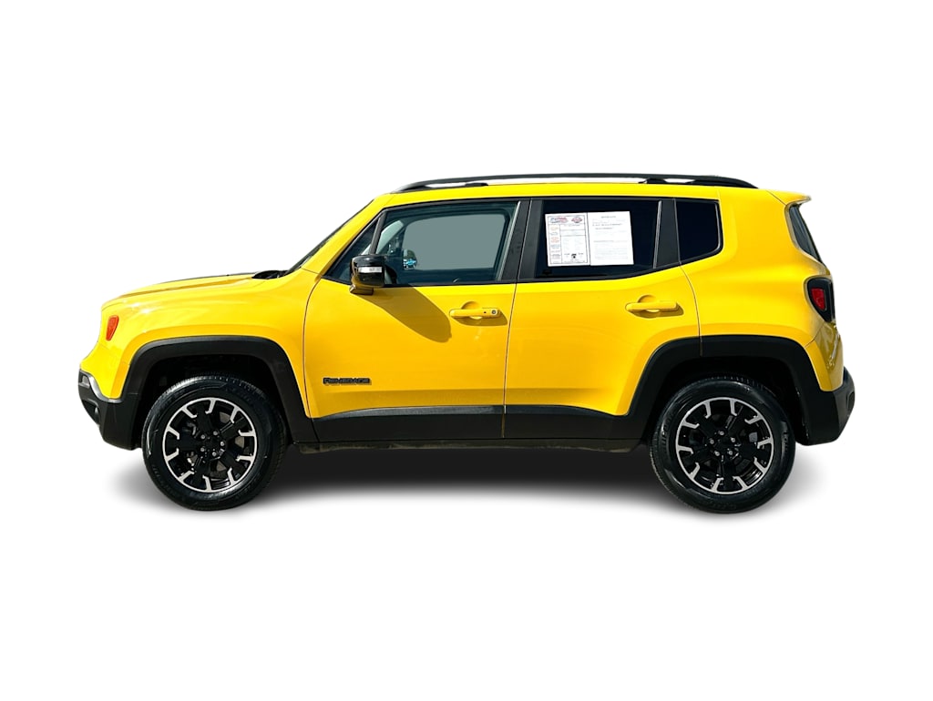 Thumbnail: 2023 Jeep Renegade - 24