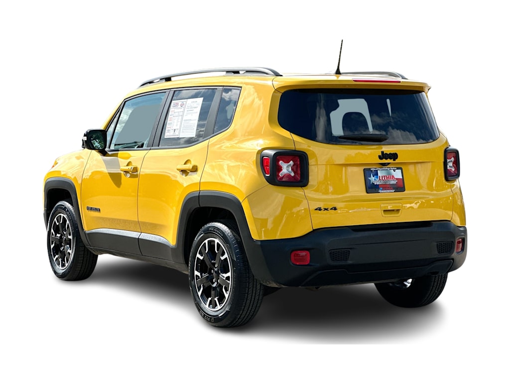 Thumbnail: 2023 Jeep Renegade - 25