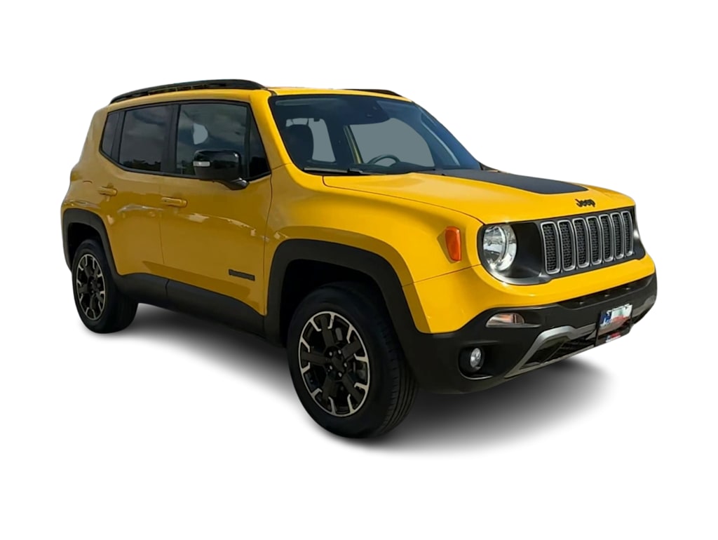 Thumbnail: 2023 Jeep Renegade - 19