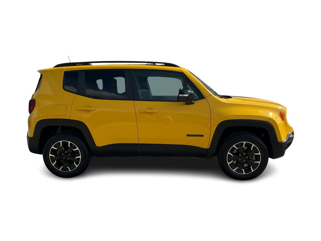 Thumbnail: 2023 Jeep Renegade - 22