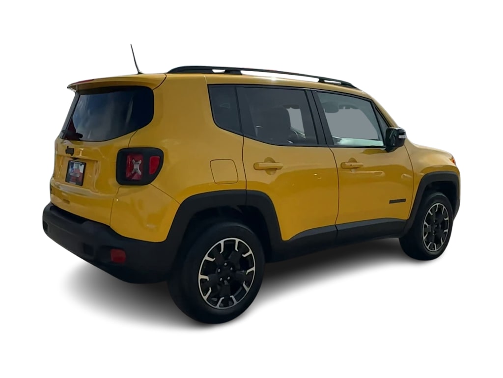 Thumbnail: 2023 Jeep Renegade - 21