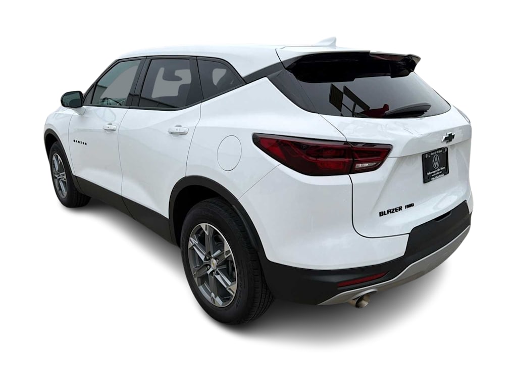 Thumbnail: 2023 Chevrolet Blazer - 4