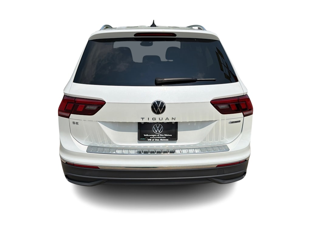 Thumbnail: 2023 Volkswagen Tiguan - 5