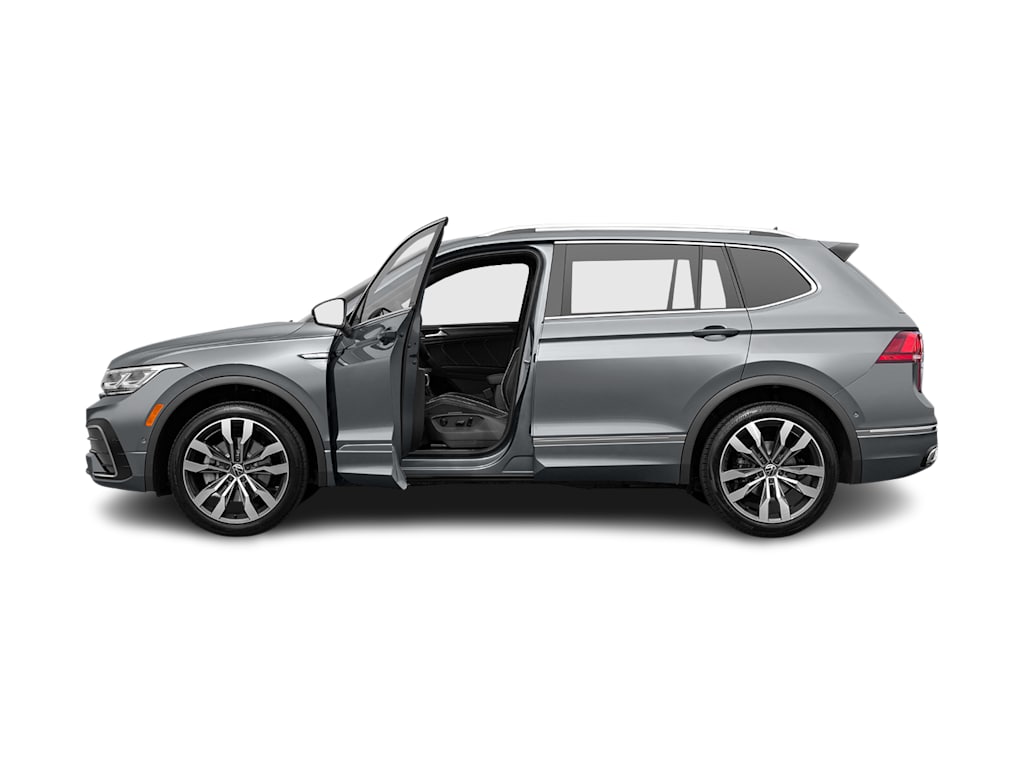 Thumbnail: 2022 Volkswagen Tiguan - 3