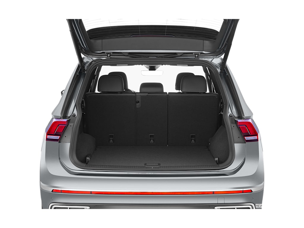 Thumbnail: 2022 Volkswagen Tiguan - 16