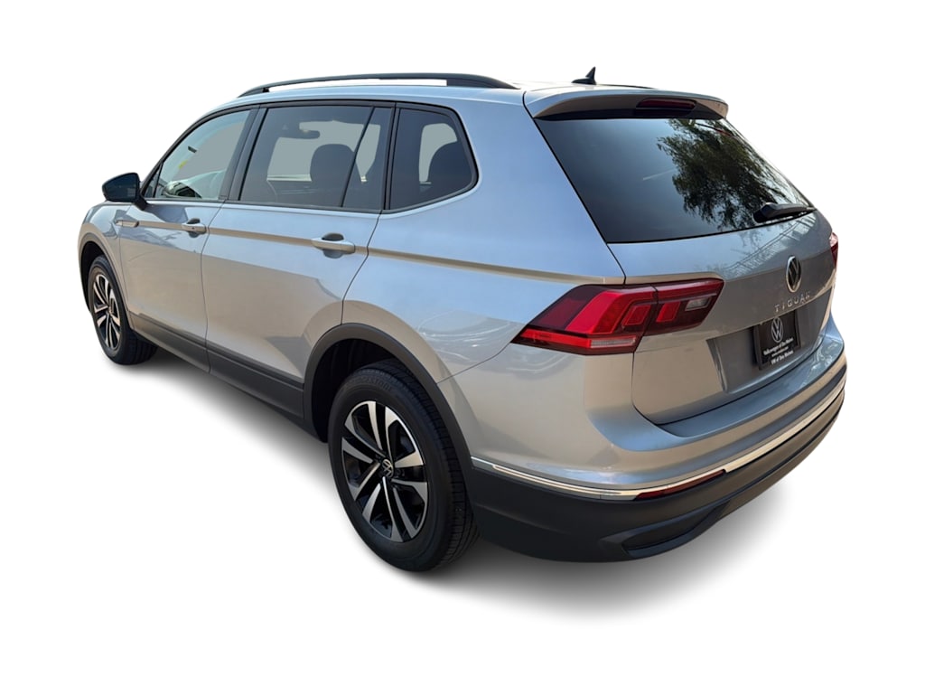 Thumbnail: 2023 Volkswagen Tiguan - 4