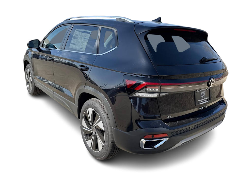 2025 Volkswagen Taos SE 4