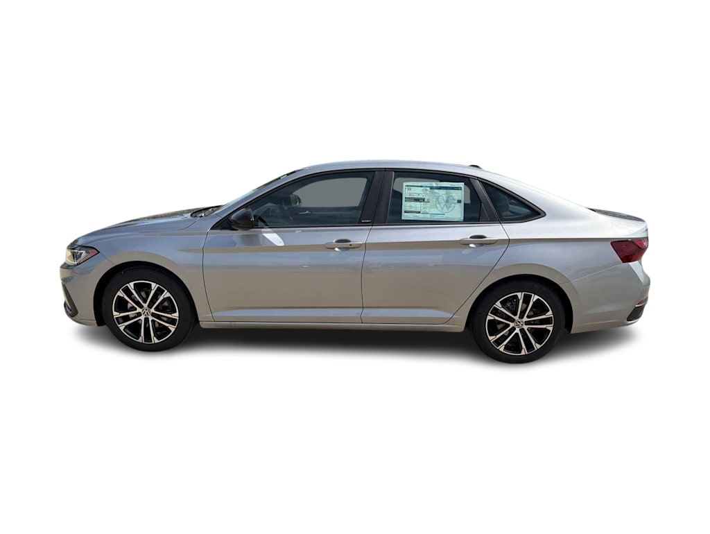 Thumbnail: 2027 Volkswagen Jetta - 3