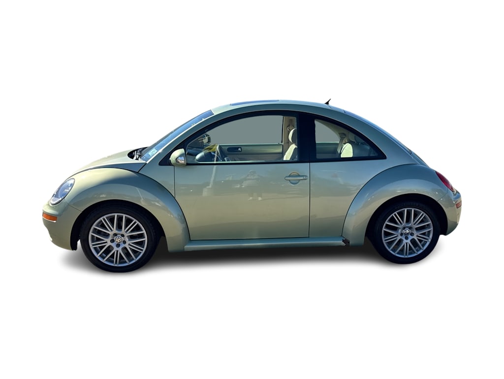 Thumbnail: 2007 Volkswagen New Beetle - 3