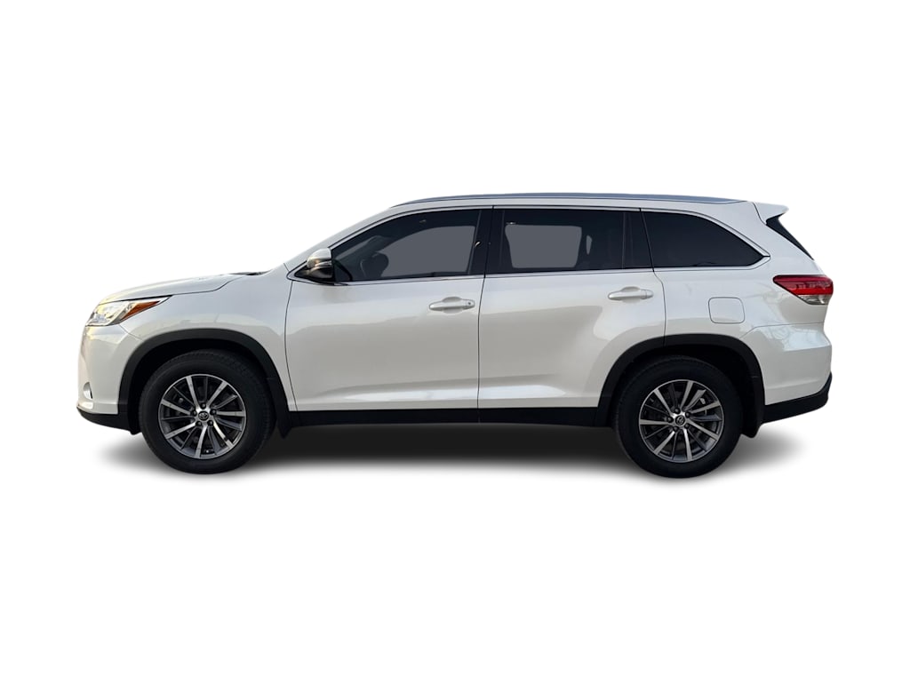 2019 Toyota Highlander XLE 3