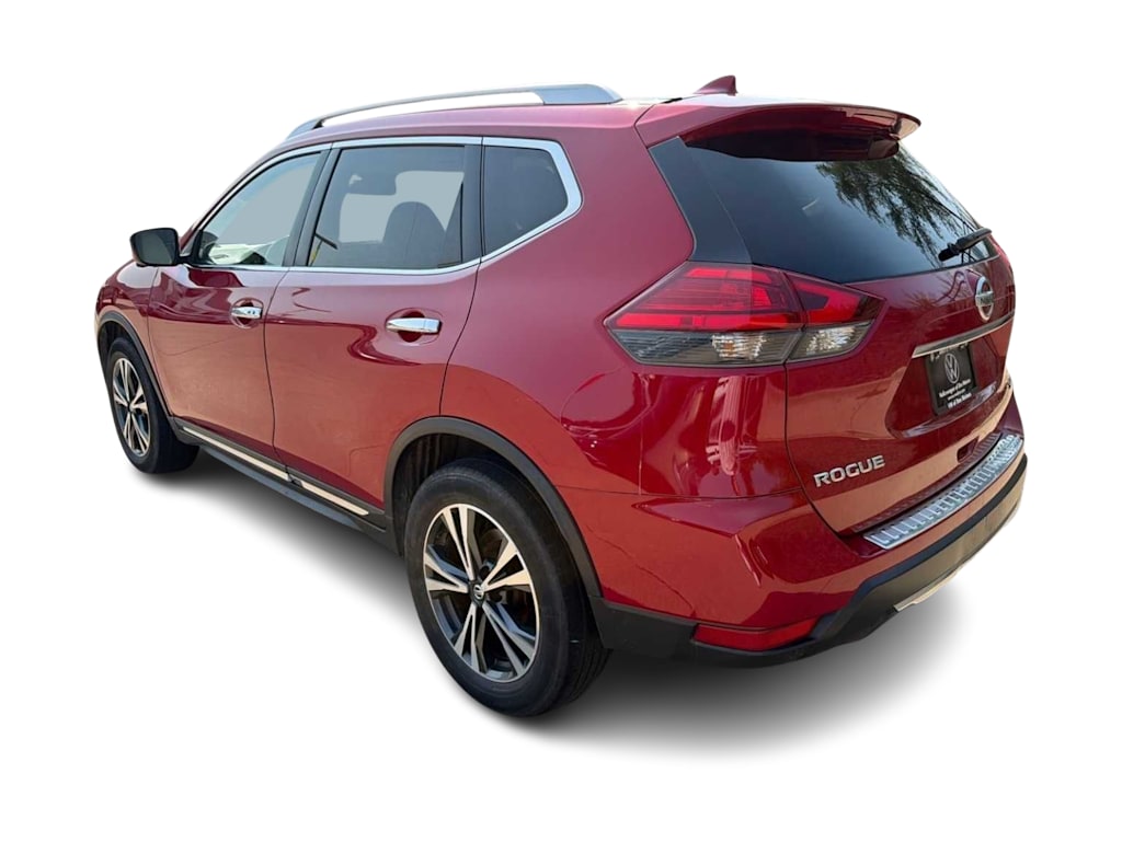 Thumbnail: 2017 Nissan Rogue - 4