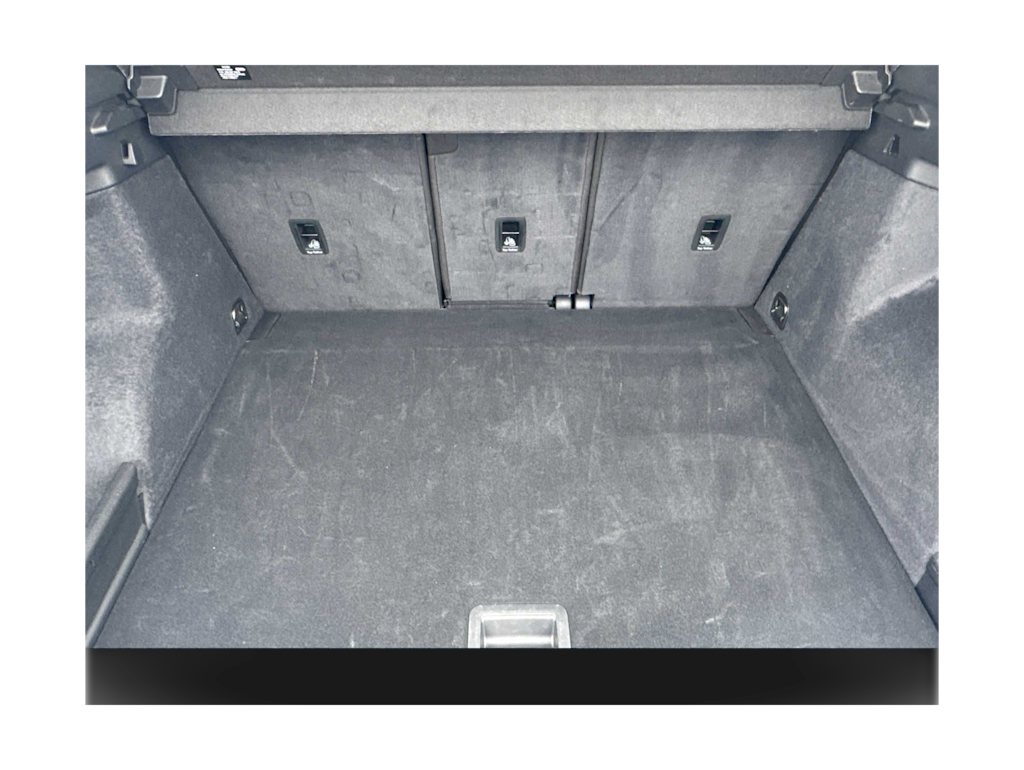 Thumbnail: 2025 Audi Q3 - 17