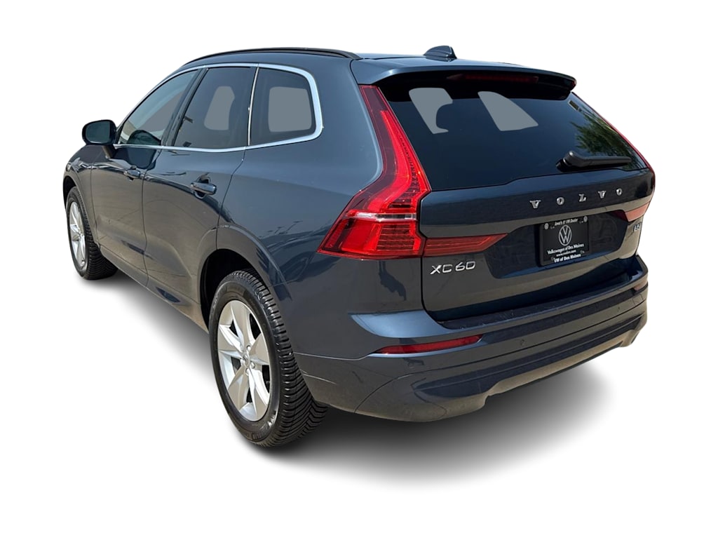 Thumbnail: 2022 Volvo XC60 - 4