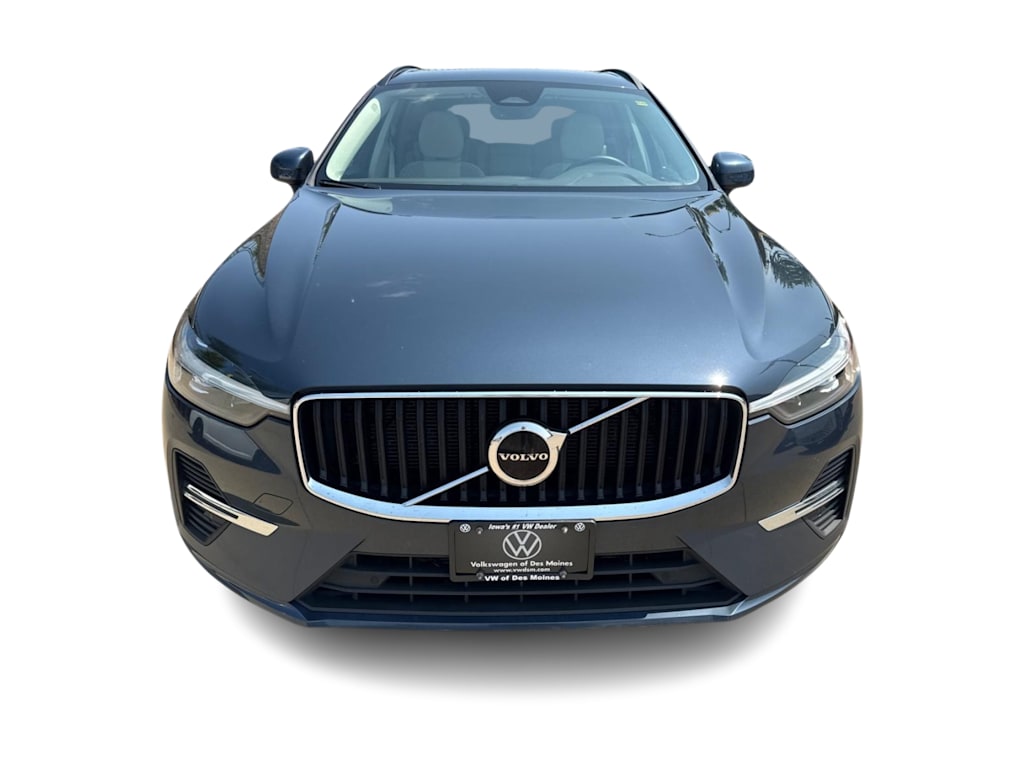 Thumbnail: 2022 Volvo XC60 - 6