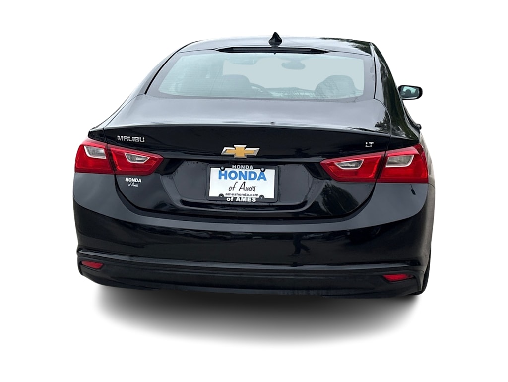 Thumbnail: 2018 Chevrolet Malibu - 4