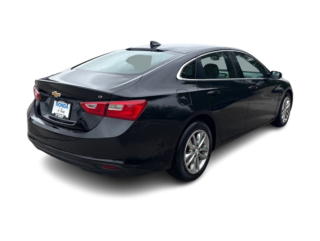 Thumbnail: 2018 Chevrolet Malibu - 11