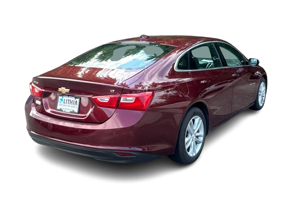 Thumbnail: 2016 Chevrolet Malibu - 10