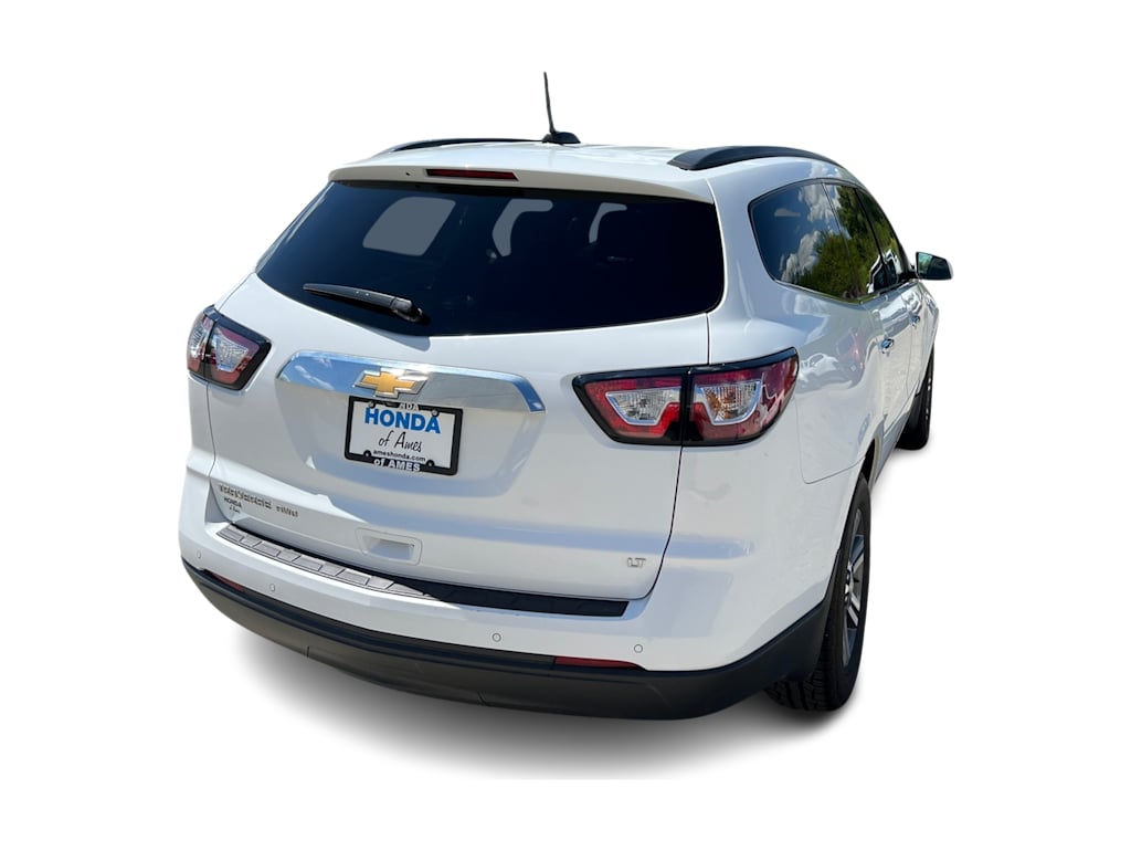 Thumbnail: 2017 Chevrolet Traverse - 12