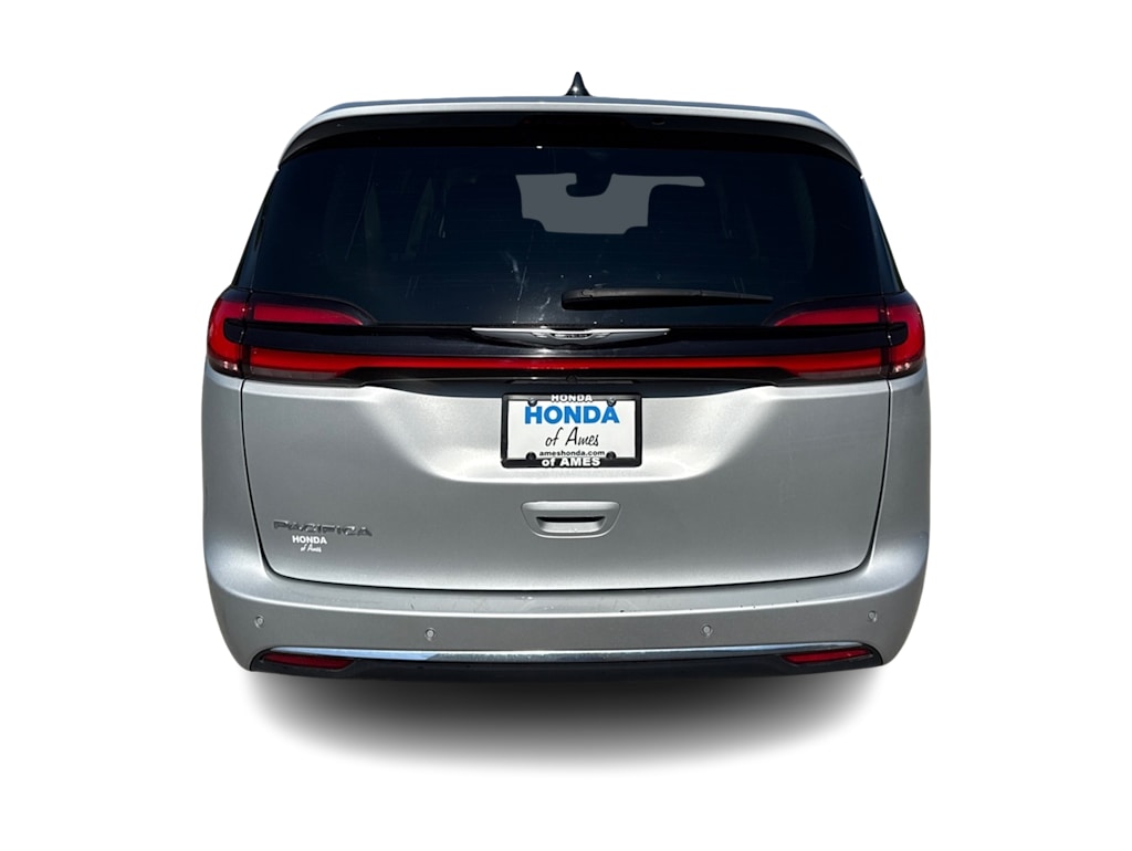 Thumbnail: 2024 Chrysler Pacifica - 3