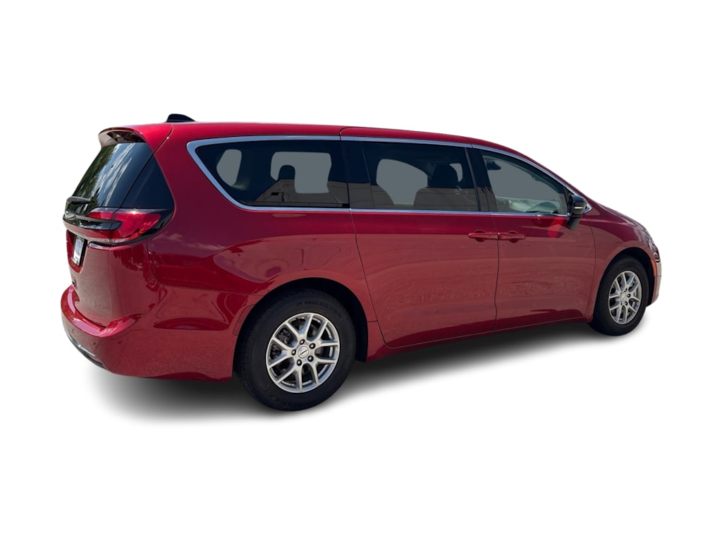 Thumbnail: 2024 Chrysler Pacifica - 11