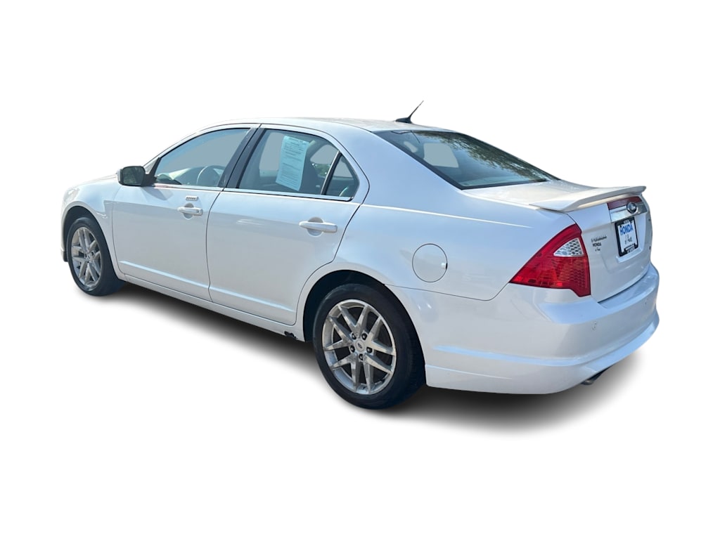 Thumbnail: 2010 Ford Fusion - 3