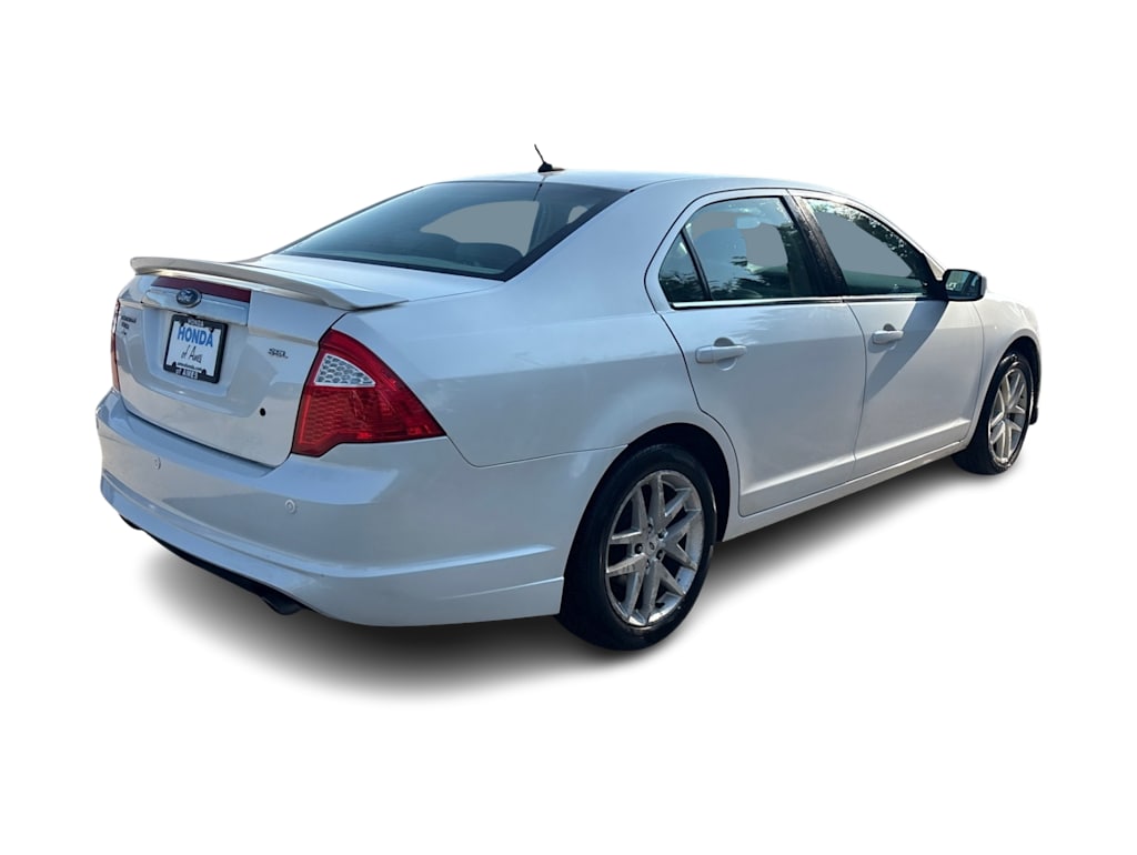 Thumbnail: 2010 Ford Fusion - 11