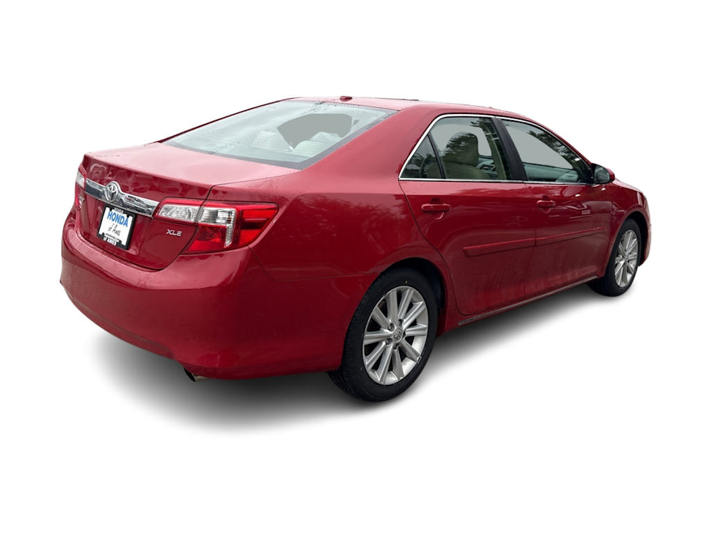 Thumbnail: 2012 Toyota Camry - 10