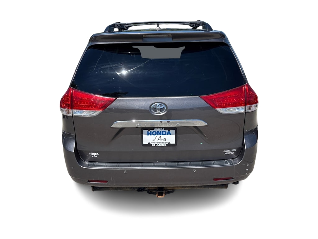 Thumbnail: 2013 Toyota Sienna - 5