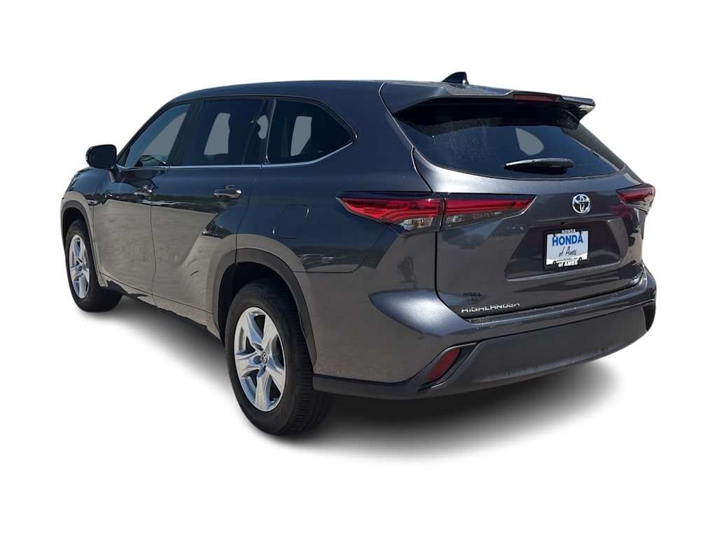 Thumbnail: 2023 Toyota Highlander - 3