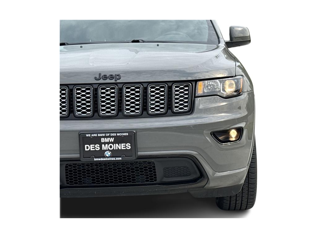 Thumbnail: 2022 Jeep Grand Cherokee - 24