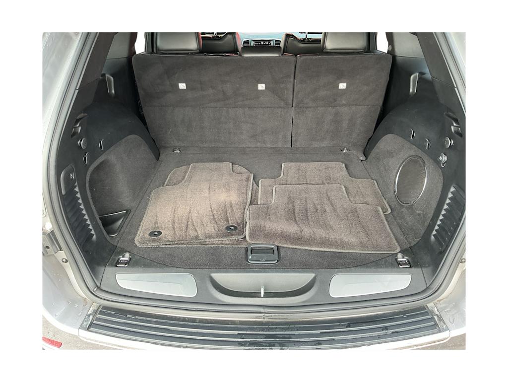 Thumbnail: 2018 Jeep Grand Cherokee - 17