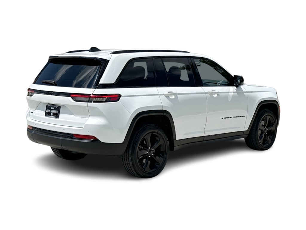 Thumbnail: 2023 Jeep Grand Cherokee - 22