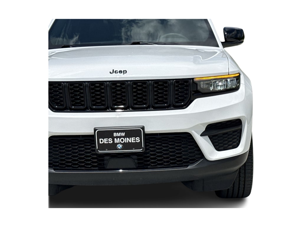 Thumbnail: 2023 Jeep Grand Cherokee - 24