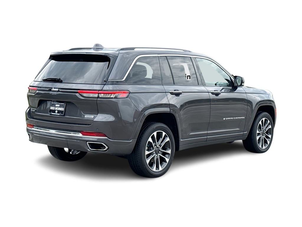 Thumbnail: 2022 Jeep Grand Cherokee - 22