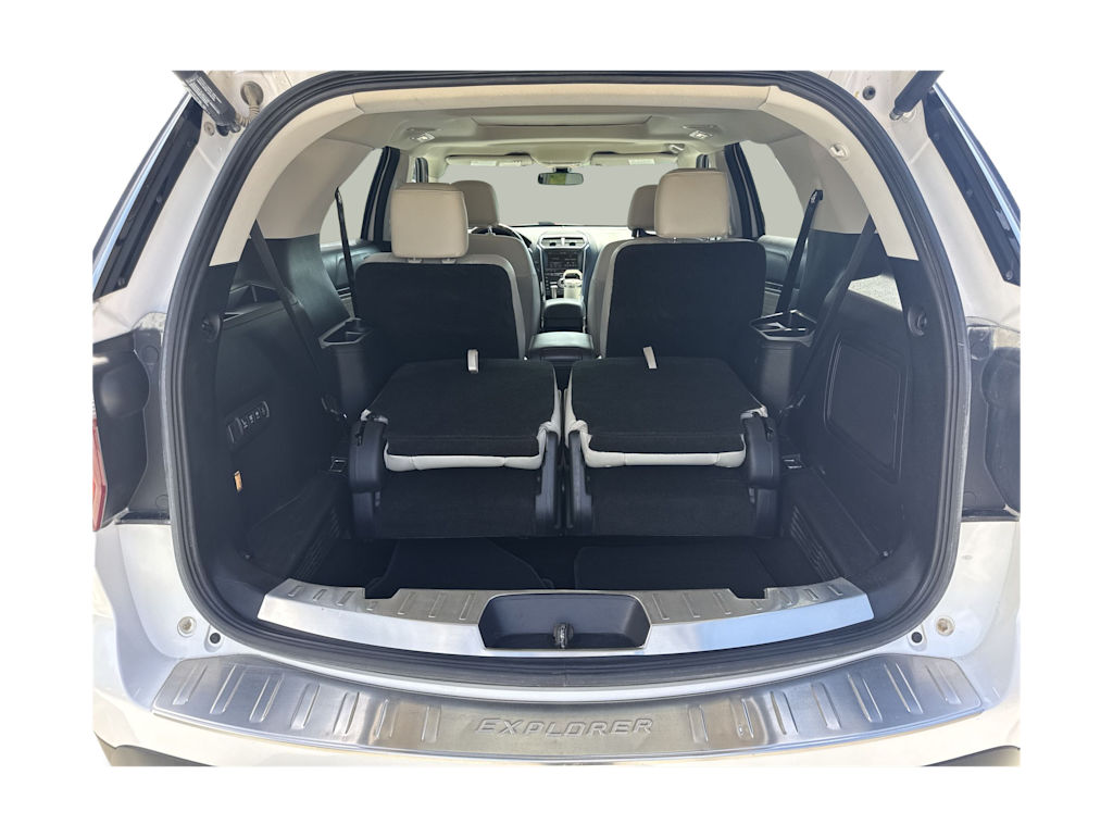 Thumbnail: 2016 Ford Explorer - 16