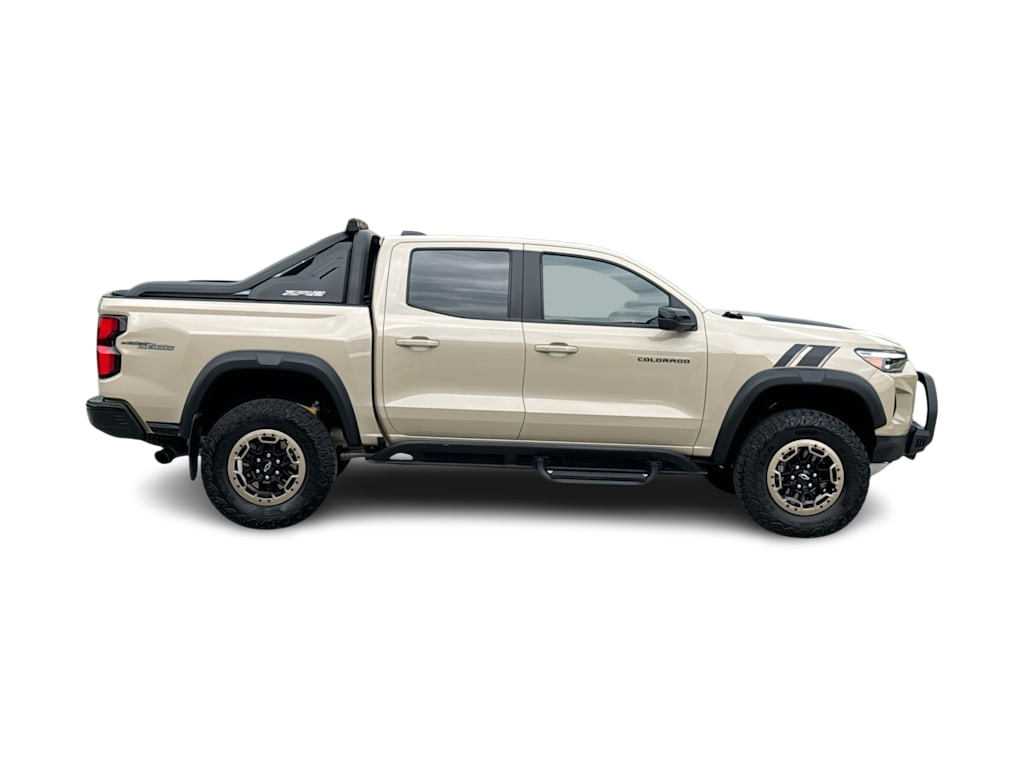 Thumbnail: 2023 Chevrolet Colorado - 22