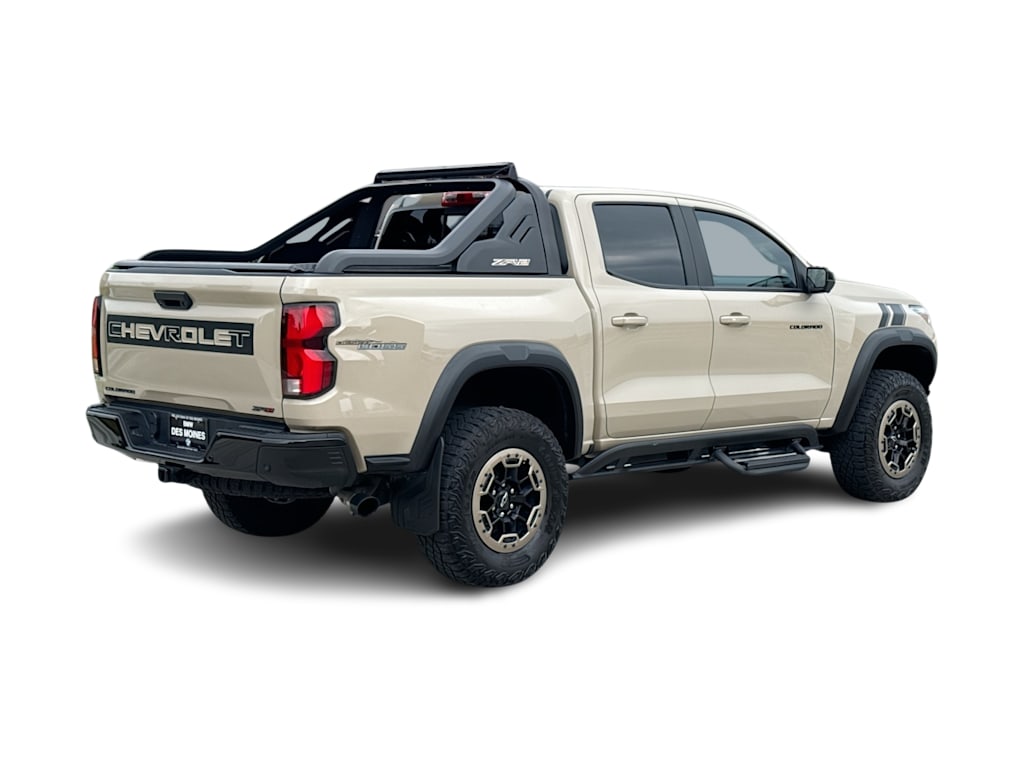 Thumbnail: 2023 Chevrolet Colorado - 21