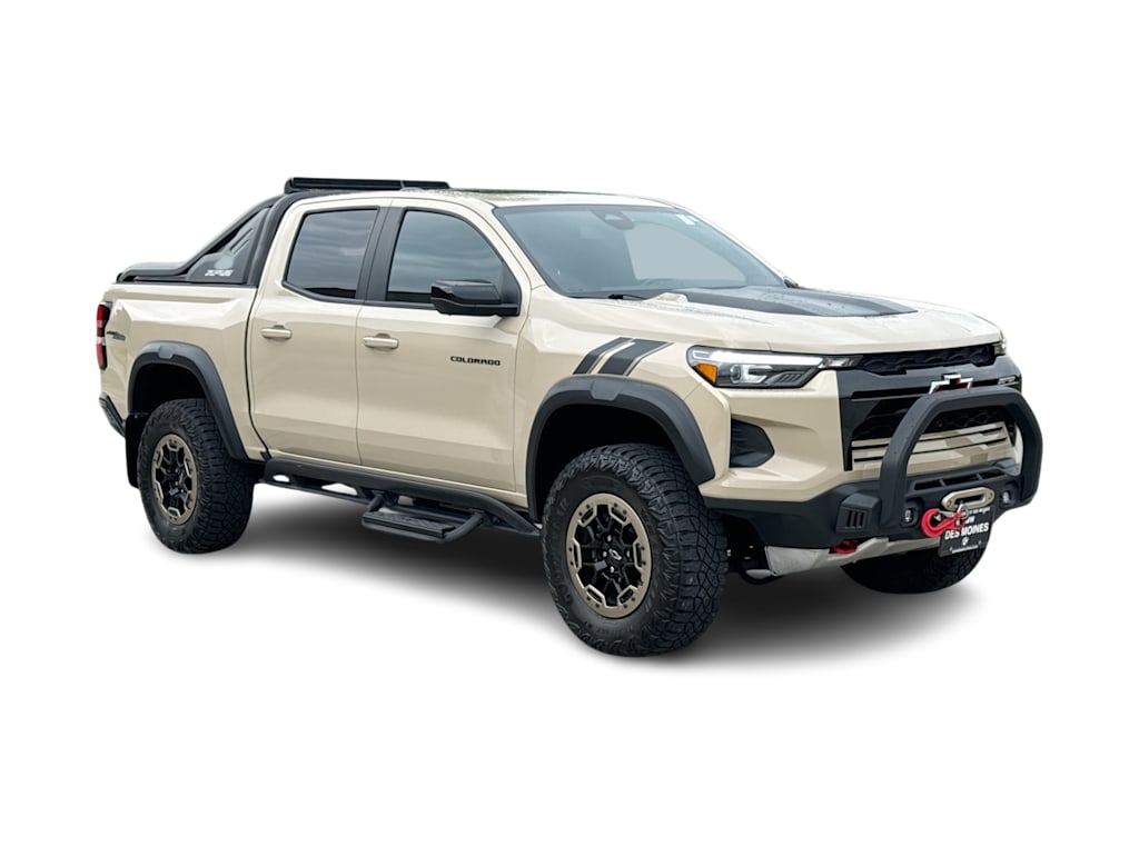 Thumbnail: 2023 Chevrolet Colorado - 20